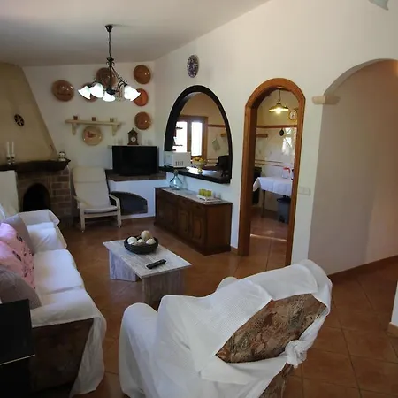 Finca Es Tres Pins Villa